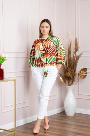 Bluza cu imprimeu zebra orange si colier decorativ [3]