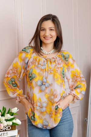 Bluze - Bluza dama din voal roz pudrat cu fluturi galbeni Georgia