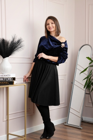 Bluza eleganta din catifea Noelle cu brosa aurie si decolteu lejer - Bleumarin [3]