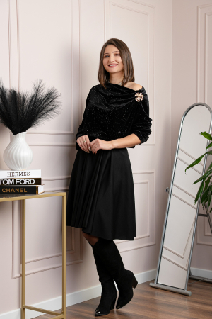 Bluza eleganta din catifea Noelle cu brosa aurie si decolteu lejer - Negru [3]