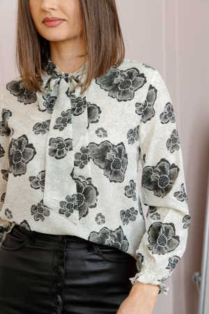 Bluza eleganta Nathalie cu funda la gat si imprimeu floral alb-negru [1]