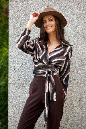 Bluza maro petrecuta cu animal print [0]