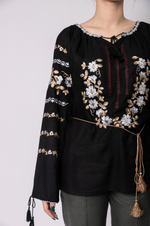 Bluza neagra cu motiv floral alb Nina 01 [1]
