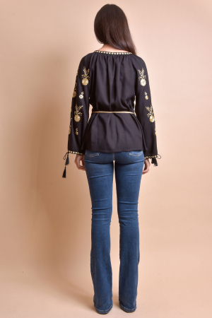 Bluza neagra cu motiv floral auriu Tania 03 [7]