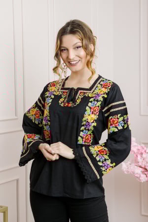 Bluze cu motive traditionale - Bluza neagra cu motiv floral multicolor Noela 02