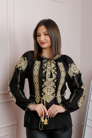 Bluze cu motive traditionale - Bluza neagra cu motiv geometric auriu Marlena 04