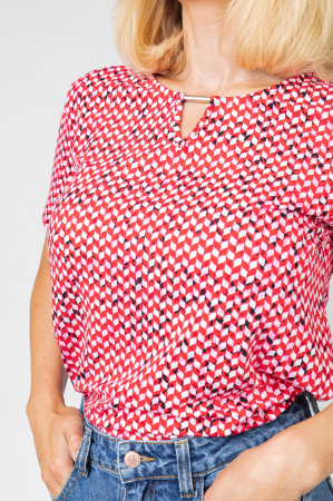 Bluza rosie cu imprimeuri geometrice albe [1]