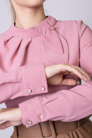 Bluza roz eleganta cu pliuri la bust si aplicatie decorativa [1]