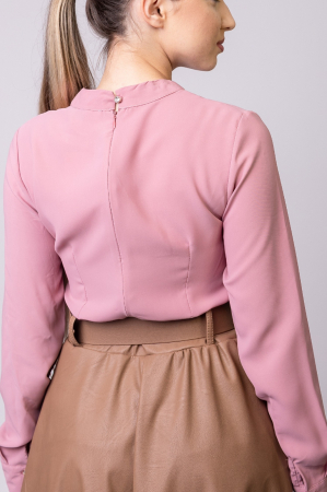 Bluza roz eleganta cu pliuri la bust si aplicatie decorativa [3]