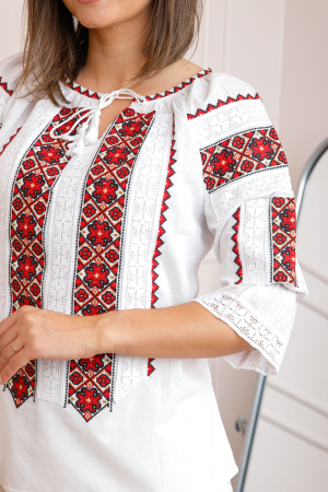 Bluza tip ie alba cu motiv floral rosu Mara [1]