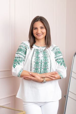Bluza tip ie alba cu motiv floral verde Ecaterina [2]