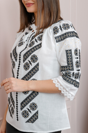 Bluza tip ie alba cu motiv geometric negru Sabina [1]