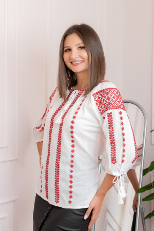 Bluza tip ie alba cu motiv geometric rosu Zamfira 01 [2]