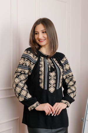 Bluze cu motive traditionale - Bluza tip ie neagra cu motiv floral crem Olga