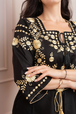 Bluza tip ie neagra cu motiv floral galben Adelaida [1]
