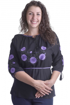 Bluza traditionala neagra cu motiv floral mov Giulia [0]