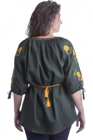 Bluza traditionala verde cu motiv floral galben Aliona [2]