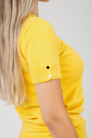 Bluza tricotata galbena cu nasturi decorativi [1]