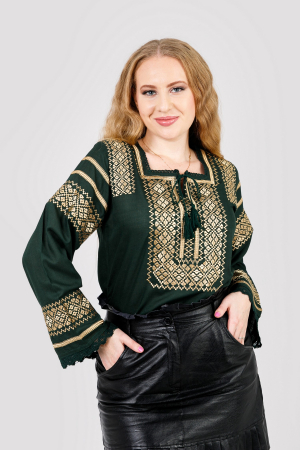 Bluze cu motive traditionale - Bluza verde cu motiv geometric auriu Dora 02