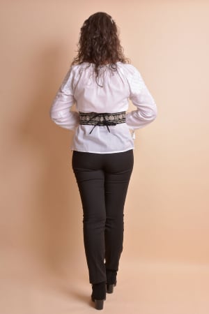 Brau traditional negru cu motiv floral bej Mihaela [7]