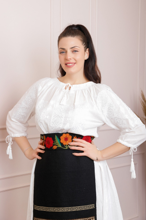 Brau traditional negru cu motiv floral multicolor Margareta [2]