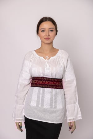 Brau traditional negru cu motiv floral rosu Elisabeta 02 [1]