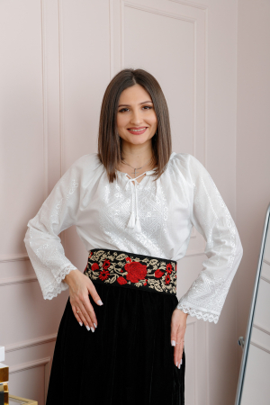 Brau traditional negru cu motiv floral rosu Flora [2]