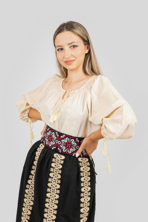 Brau traditional negru cu motiv floral rosu Florentina [1]