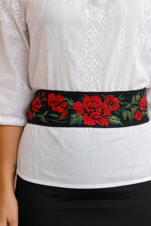 Brauri si marame - Brau traditional negru cu motiv floral rosu Marina