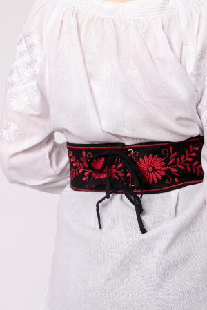 Brau traditional negru cu motiv floral rosu Sofia [2]