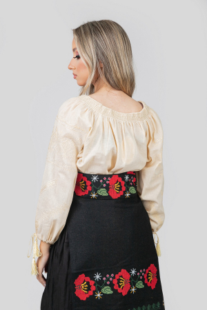 Brau traditional negru cu motiv floral rosu Zina [2]