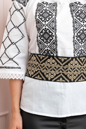 Brauri si marame - Brau traditional negru cu motiv geometric auriu Dorina