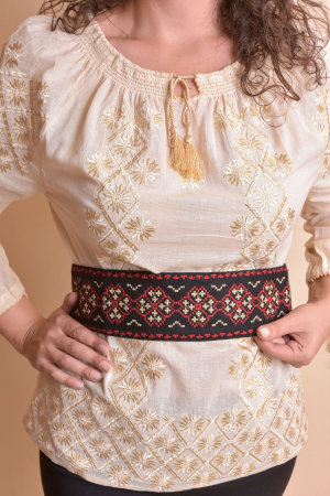 Brau traditional negru cu motiv geometric multicolor Doina [1]