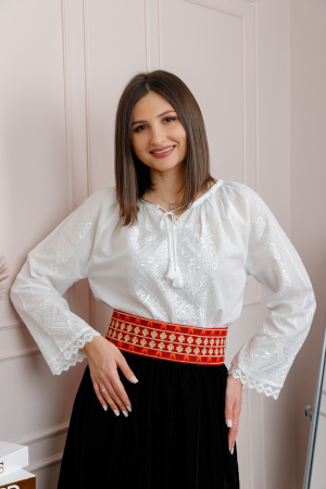 Brau traditional rosu cu motiv floral crem Ivona 01 [2]