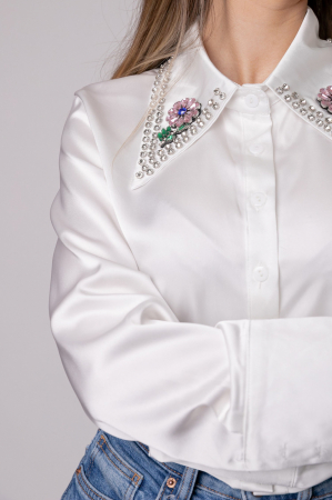 Camasa alba cu guler stilizat cu pietre colorate [1]