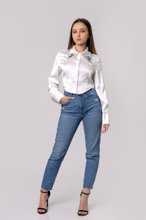 Camasa alba cu guler stilizat cu pietre colorate [2]