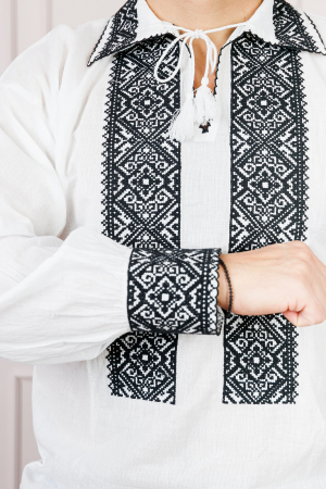 Camasa barbateasca traditionala alba cu motiv geometric negru Toma 03 [1]