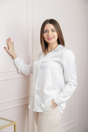 Camasa eleganta alba cu lungime asimetrica [3]