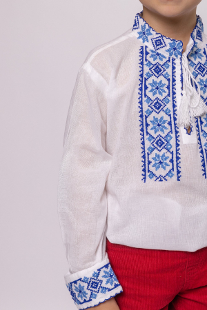 Camasa traditionala de baieti alba cu motiv floral albastru Laurentiu 01 [1]