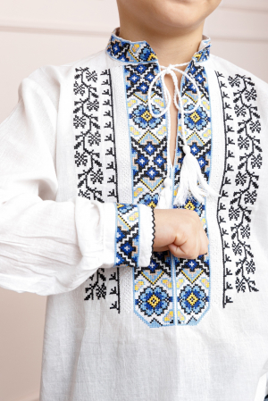 Camasa traditionala de baieti alba cu motiv floral albastru Mugur [1]