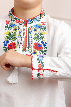 Camasa traditionala de baieti alba cu motiv floral multicolor Sebastian [1]