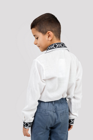 Camasa traditionala de baieti alba cu motiv geometric negru Alexandru 03 [2]