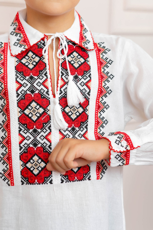 Camasa traditionala de baieti alba cu motiv geometric rosu Catalin 02 [1]