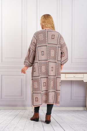 Cardigan tricotat roz somon cu model geometric gri [2]