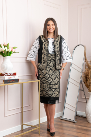 Fuste traditionale si fote - Catrinta traditionala neagra cu broderie geometrica aurie Dorina
