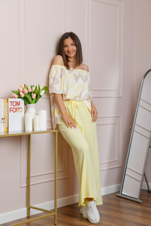Compleuri - Compleu dama Eleanor cu bluza vaporoasa si pantaloni largi - Galben pastel