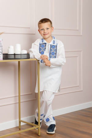 Compleu traditional alb pentru baieti cu motiv floral albastru Mugur [3]