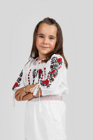 Compleu traditional alb pentru fetite cu motiv floral rosu Maria [1]
