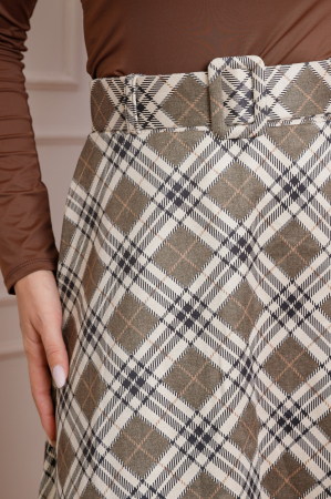 Fusta clos cu carouri bej si centura in talie [1]