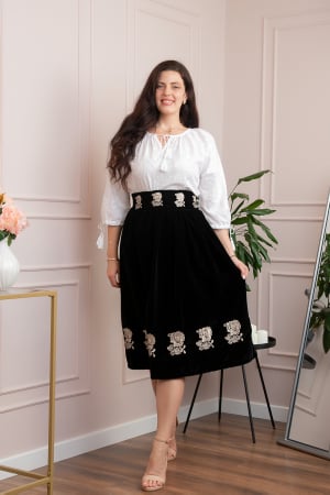 Fuste traditionale si fote - Fusta neagra din catifea cu broderie florala aurie Catinca
